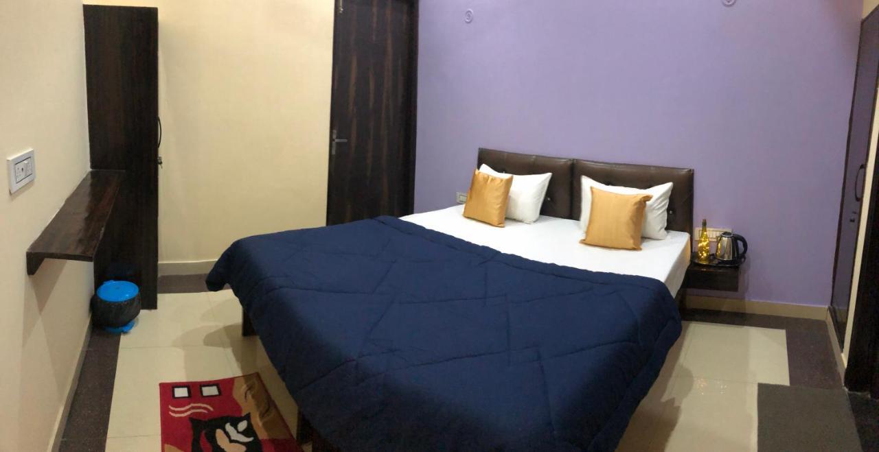 The Taj Homes آغْرا المظهر الخارجي الصورة