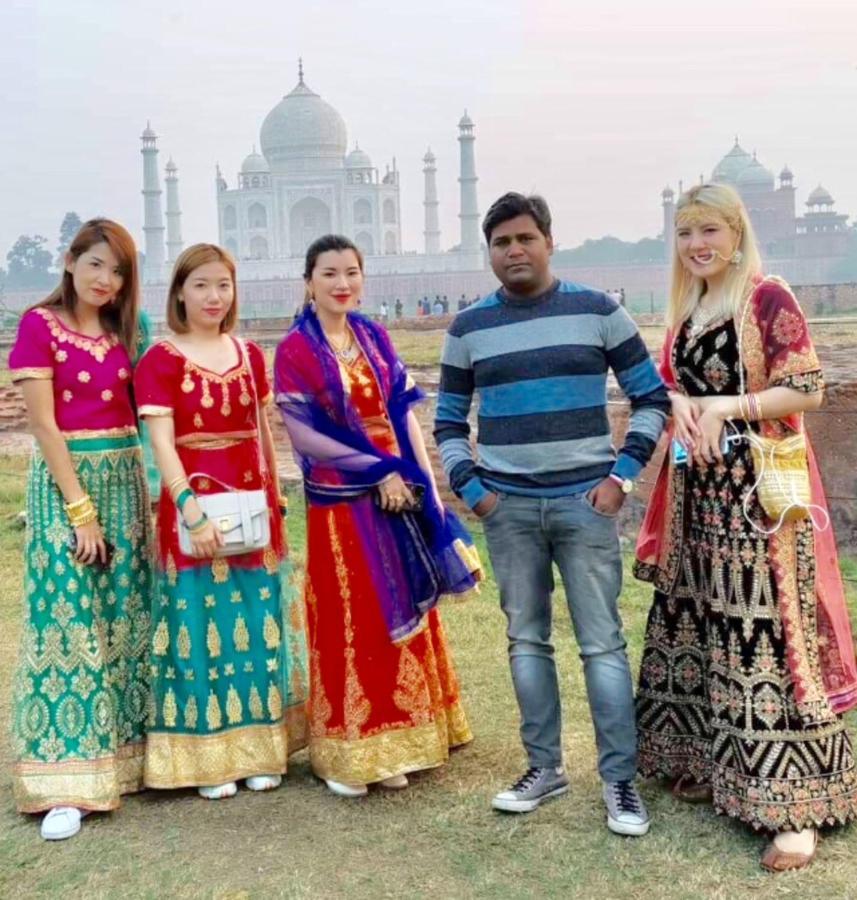 The Taj Homes آغْرا المظهر الخارجي الصورة