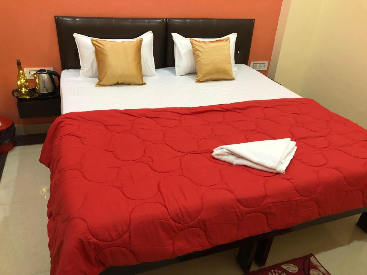 The Taj Homes آغْرا المظهر الخارجي الصورة