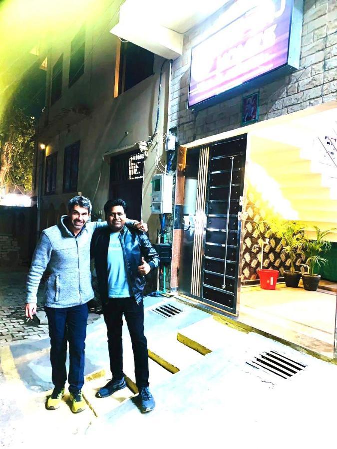 The Taj Homes آغْرا المظهر الخارجي الصورة
